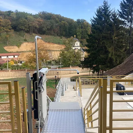 Βίλα Fruskogorske Loncar *